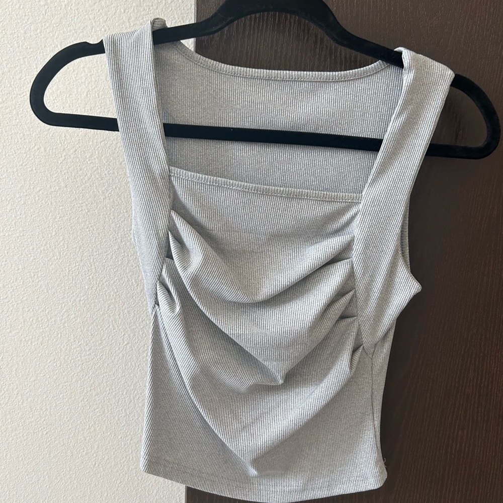 Elegant Gray Sleeveless Top
